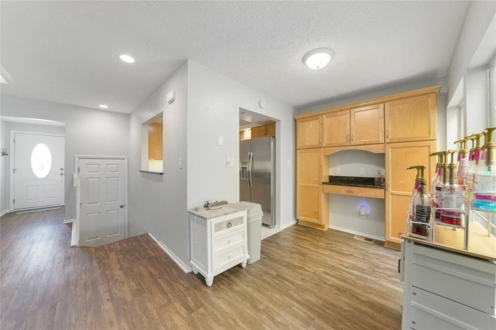 25188 MARION AVENUE 1033 photo 6