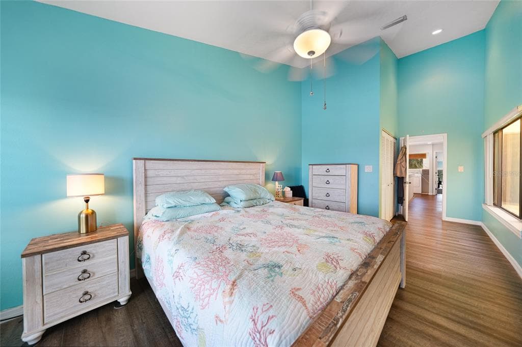 25188 MARION AVENUE 1033 photo 17