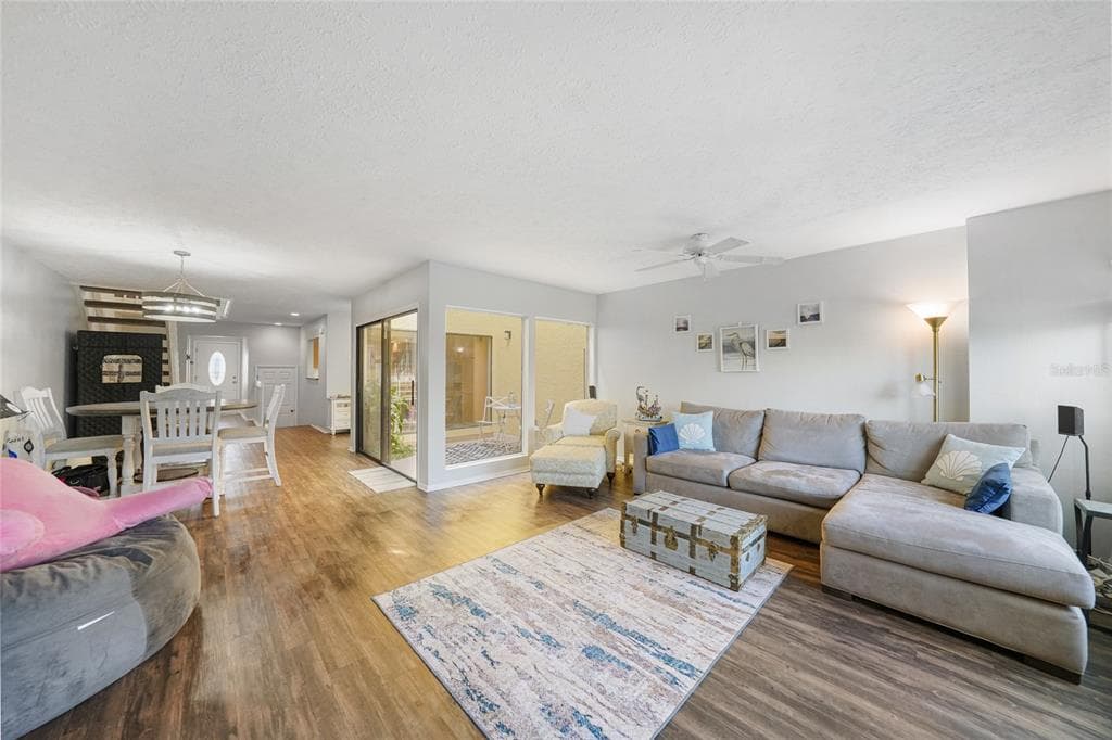 25188 MARION AVENUE 1033 photo 10