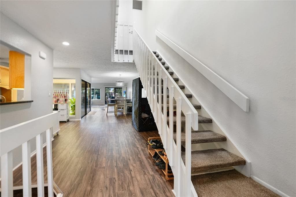 25188 MARION AVENUE 1033 photo 4