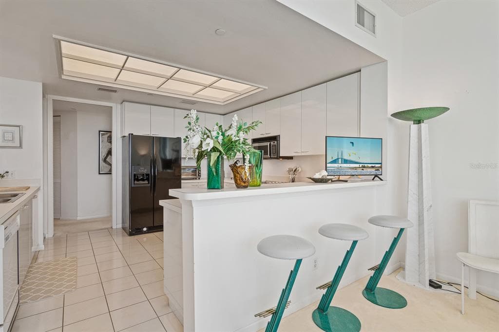 1560 GULF BOULEVARD 1507 photo 23