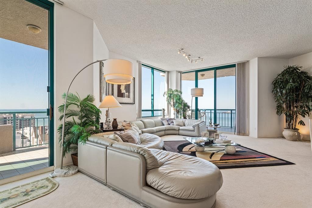 1560 GULF BOULEVARD 1507 photo 13