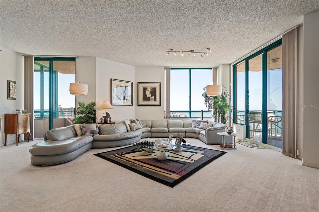 1560 GULF BOULEVARD 1507 photo 12