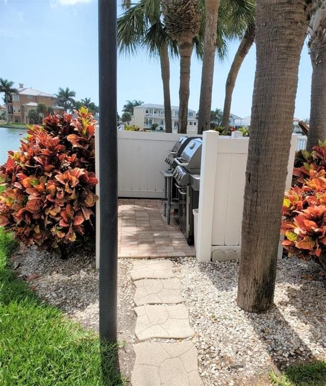 240 SAND KEY ESTATES DRIVE 257 photo 8