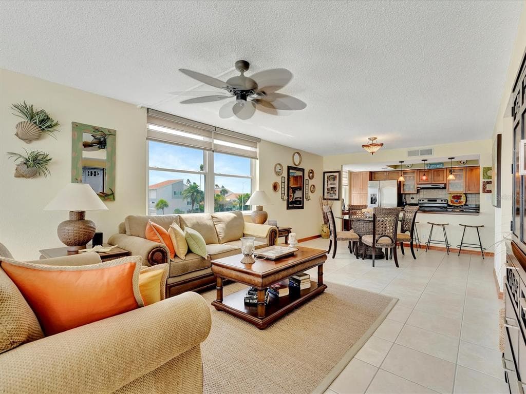 1400 GULF BOULEVARD 204 photo 17