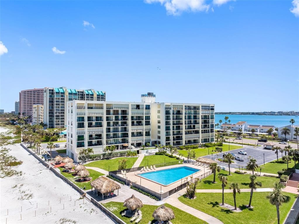 1400 GULF BOULEVARD 204 photo 1