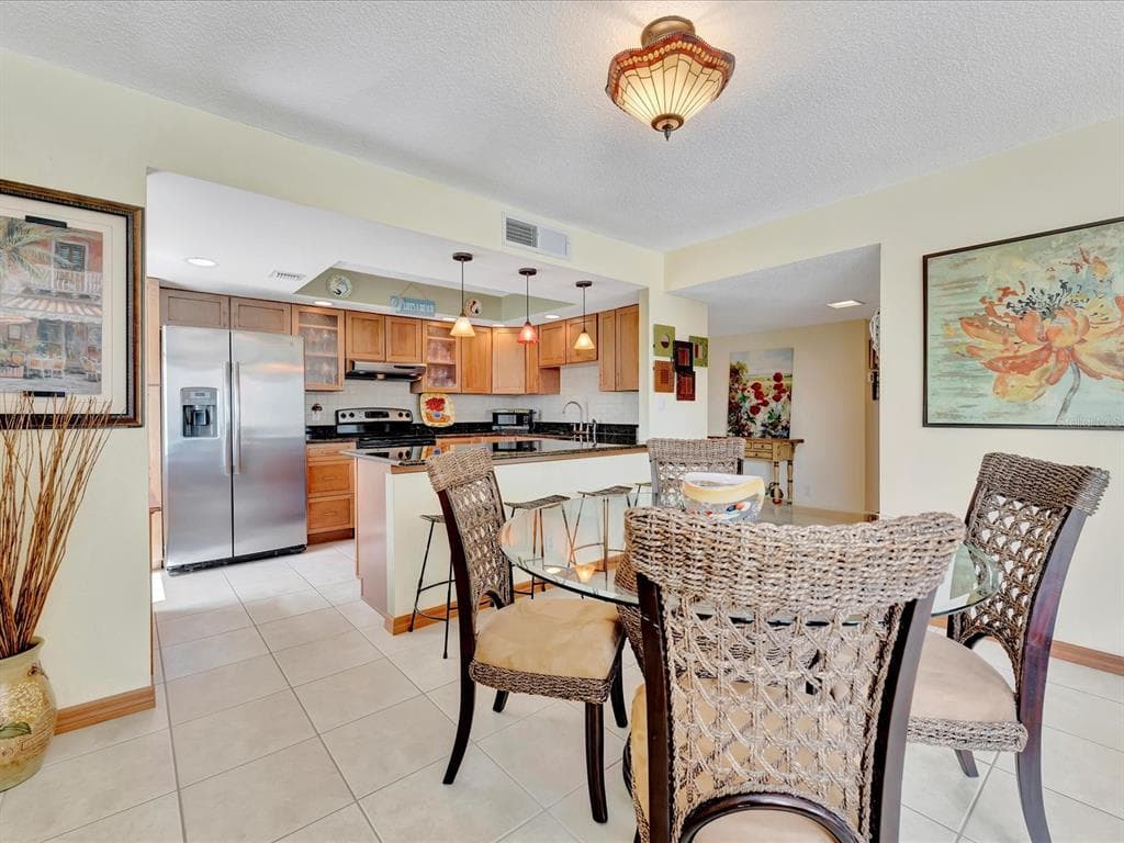 1400 GULF BOULEVARD 204 photo 19