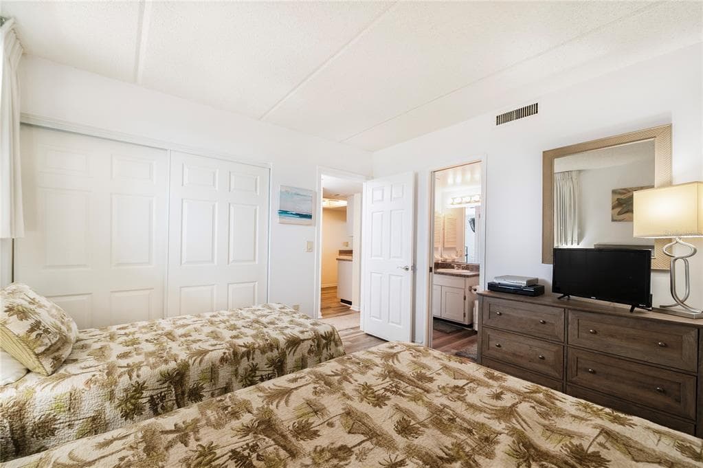 4453 S ATLANTIC AVENUE 604 photo 18