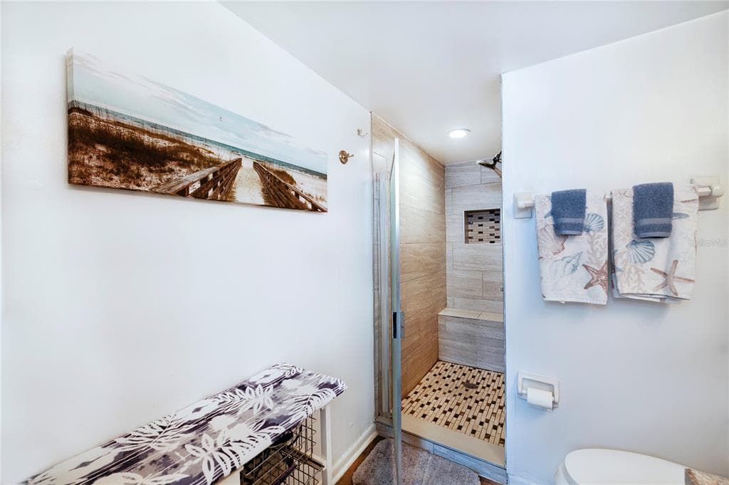 4453 S ATLANTIC AVENUE 604 photo 15