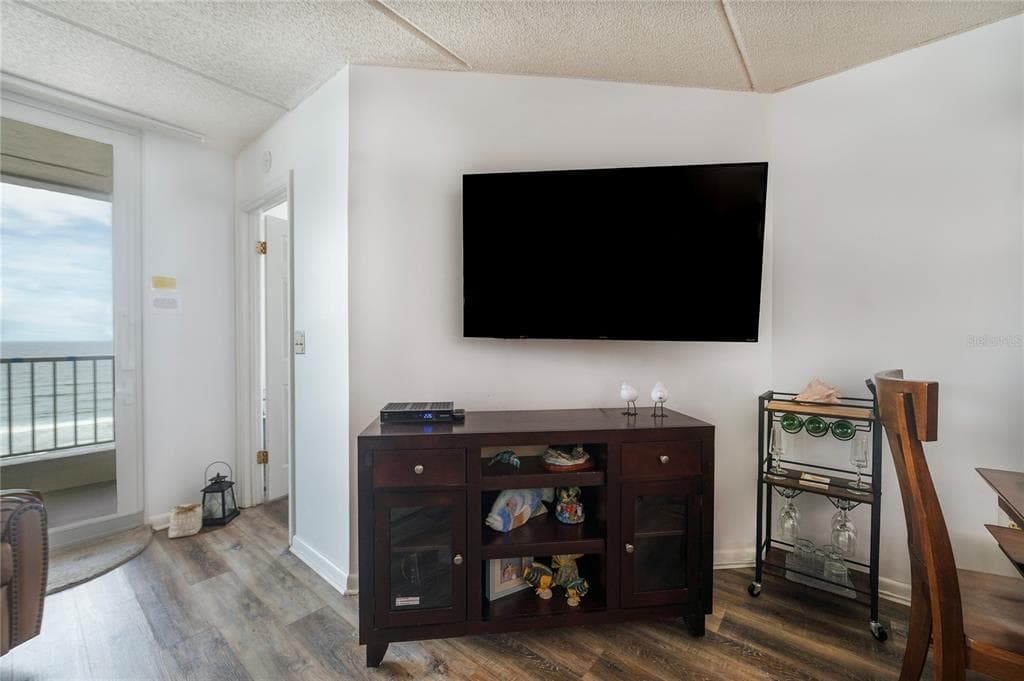 4453 S ATLANTIC AVENUE 604 photo 11