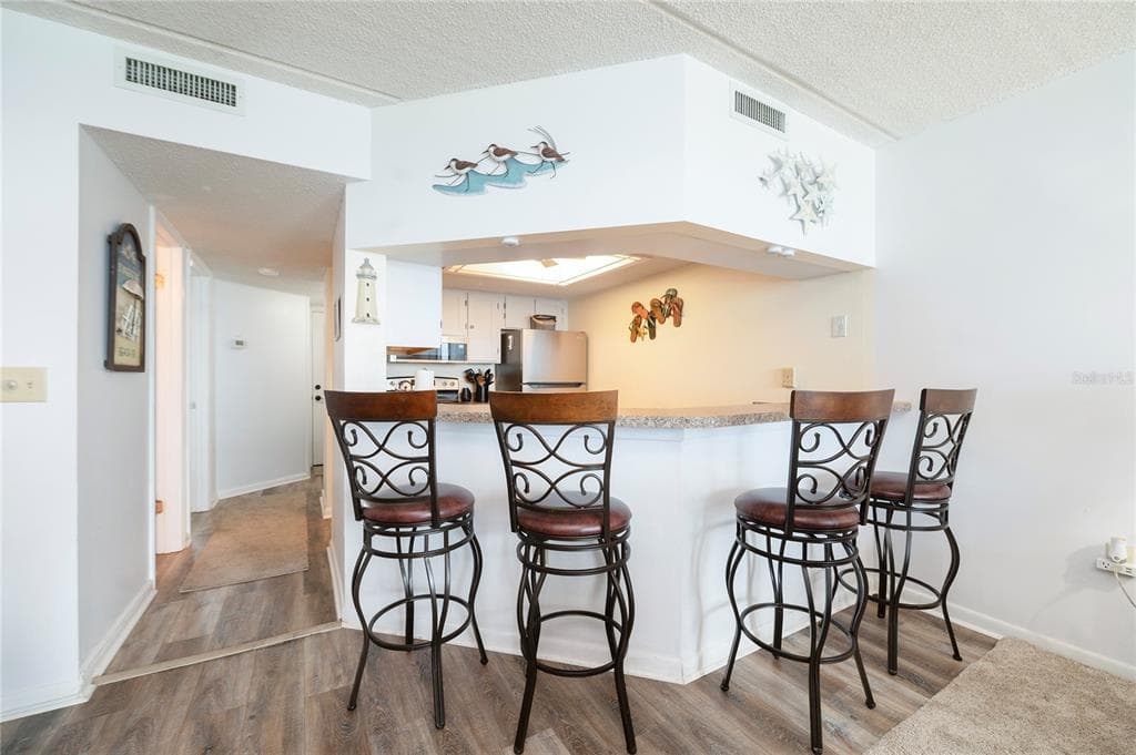 4453 S ATLANTIC AVENUE 604 photo 8