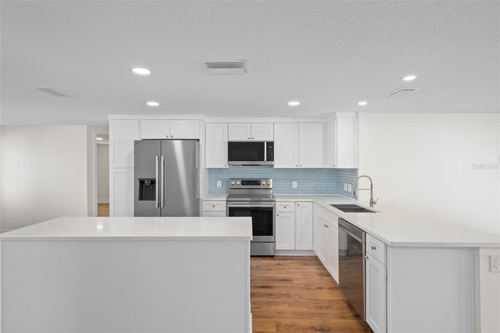 13611 EVELANE DRIVE photo 13