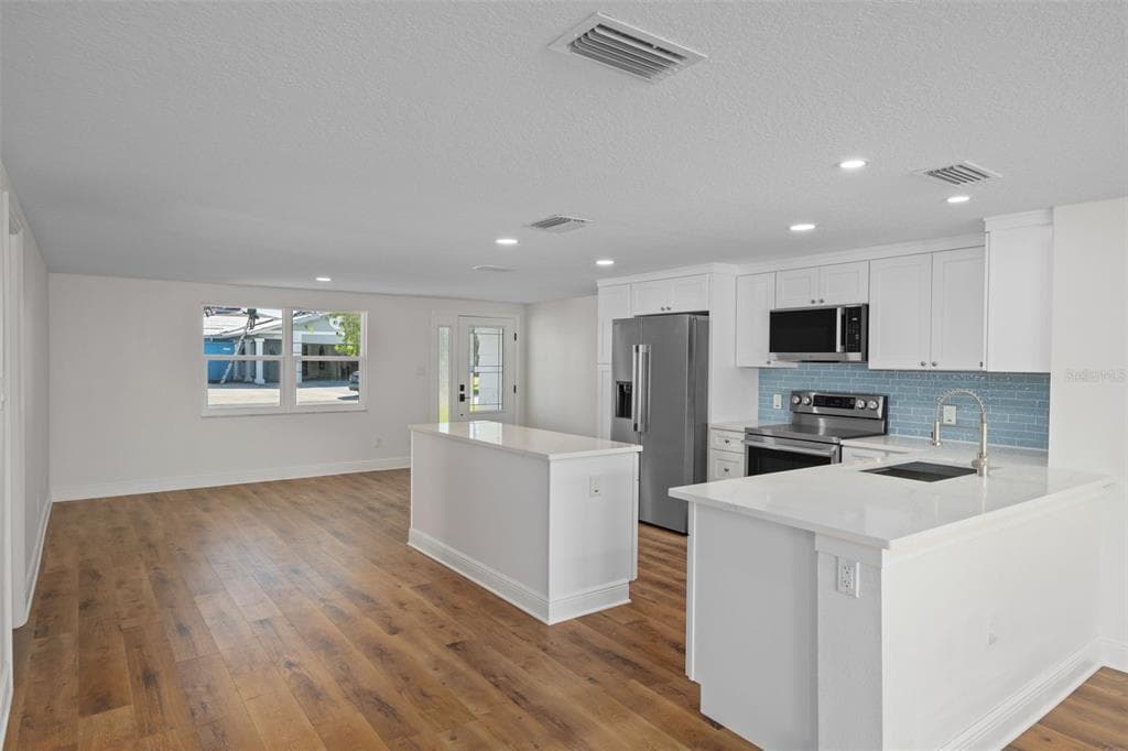 13611 EVELANE DRIVE photo 9