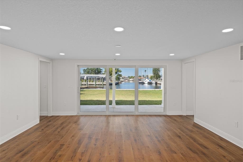 13611 EVELANE DRIVE photo 14