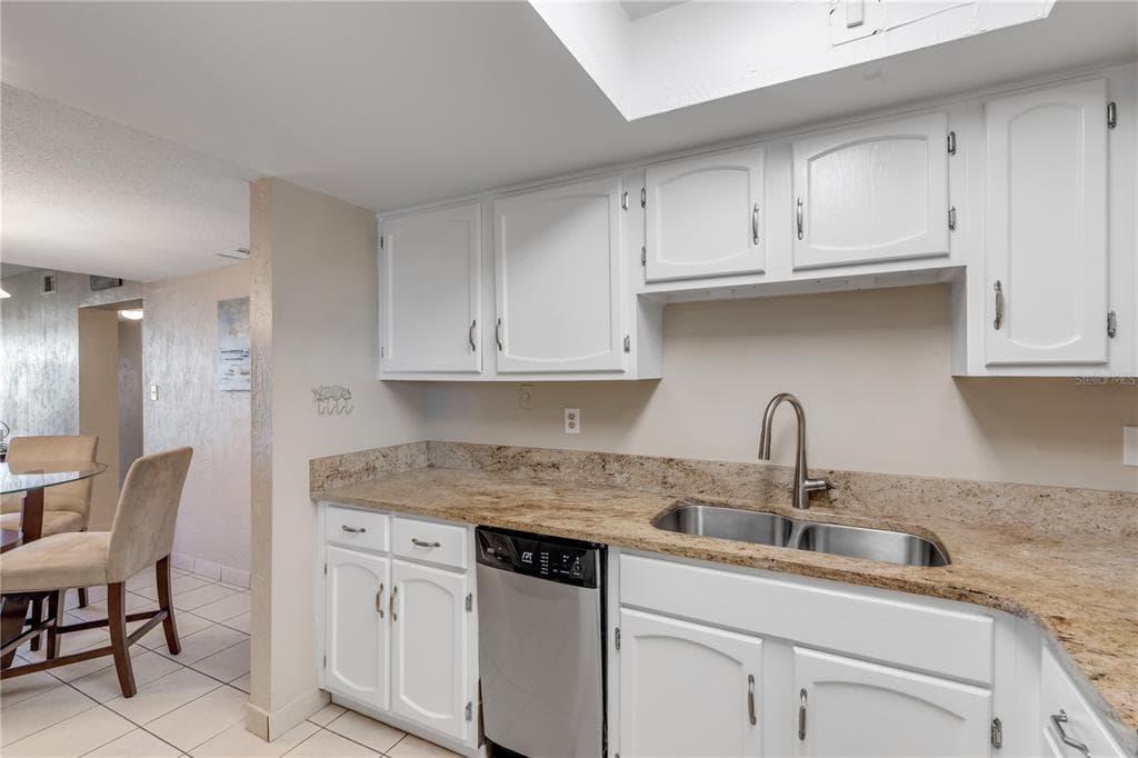 4175 S ATLANTIC AVENUE 314 photo 23