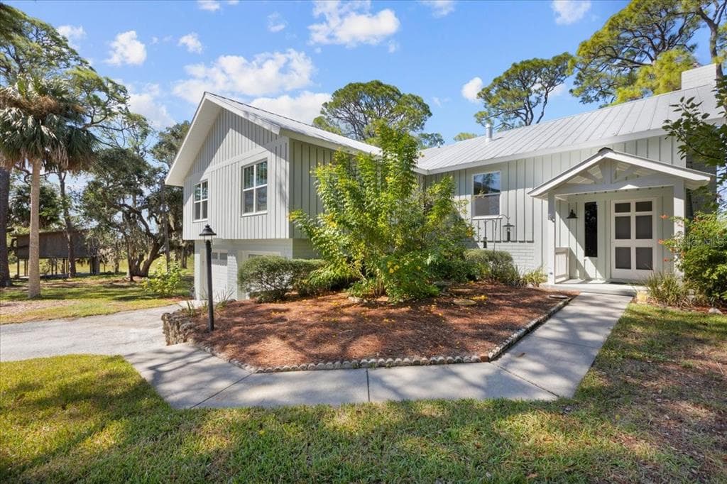 16931 SW 133RD STREET photo 3