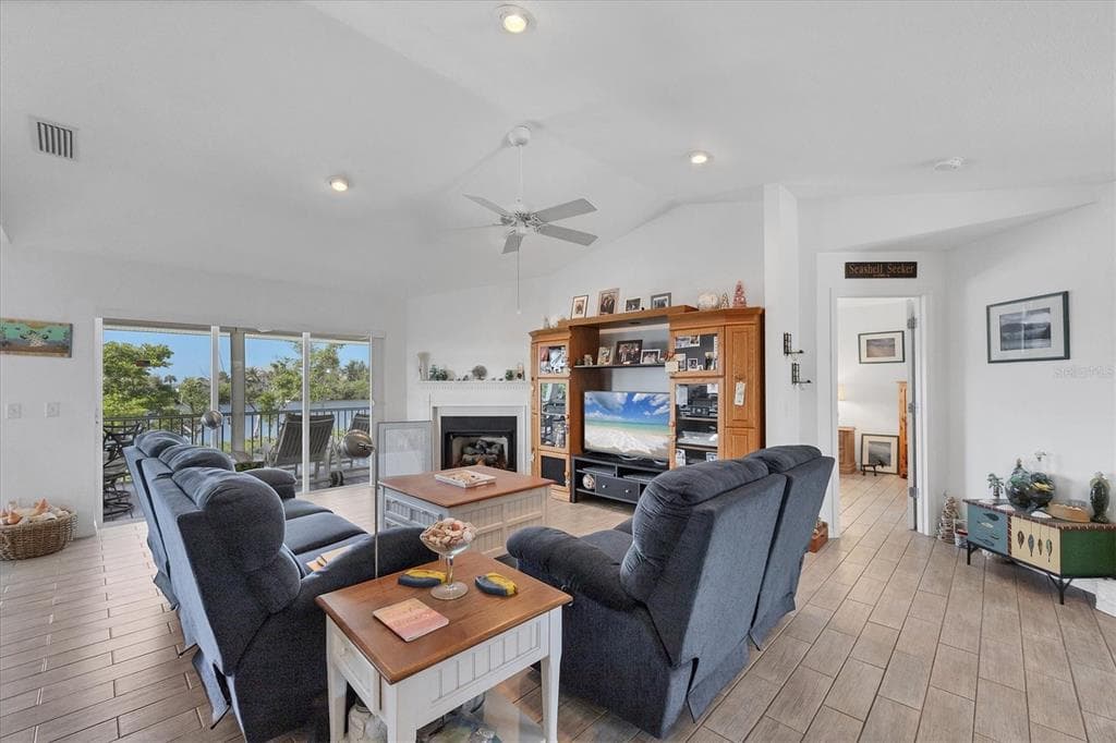 271 BOCILLA DRIVE photo 9