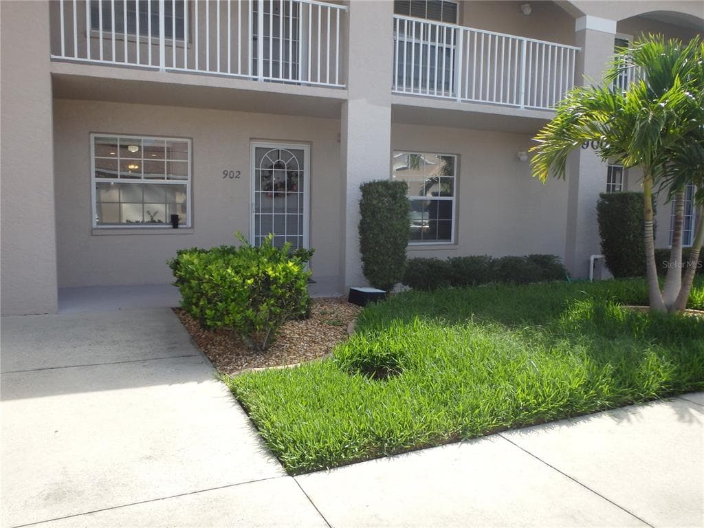 11644 SW EGRET CIRCLE 902 photo 2