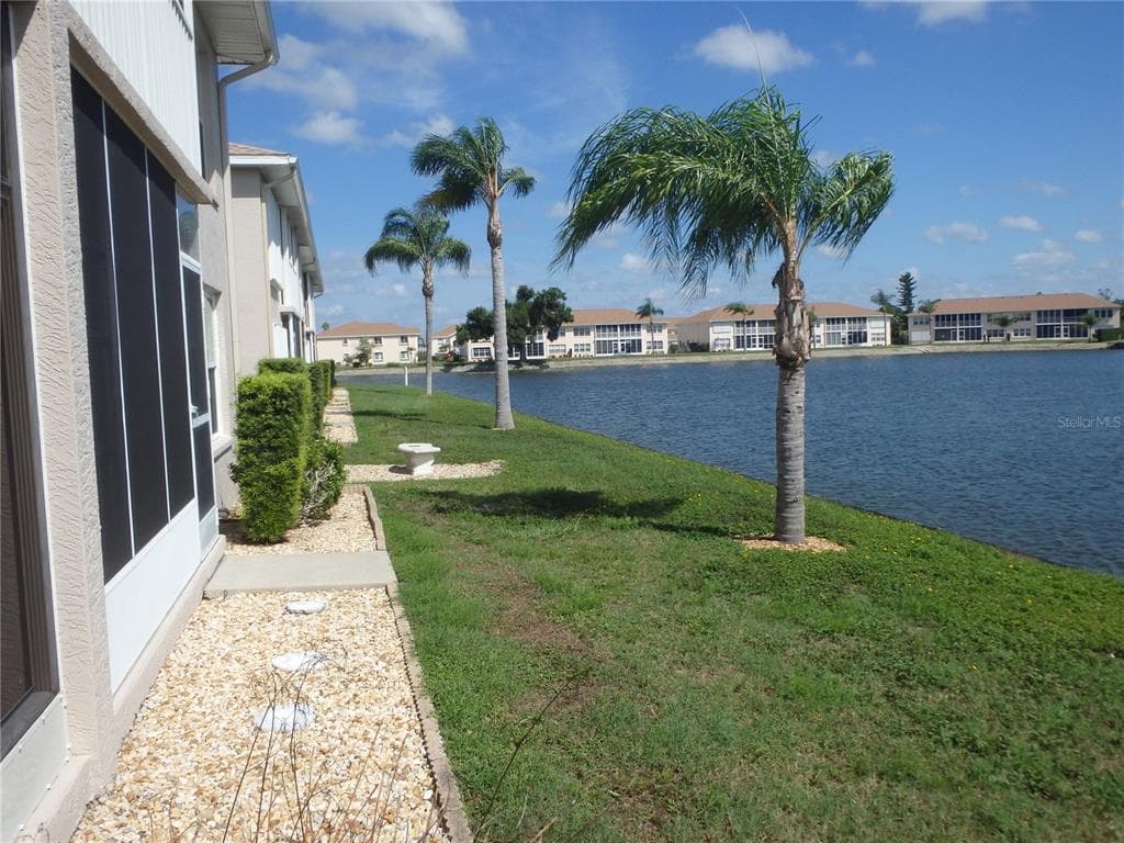 11644 SW EGRET CIRCLE 902 photo 1