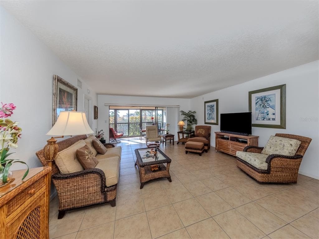 601 SHREVE STREET 51B photo 3