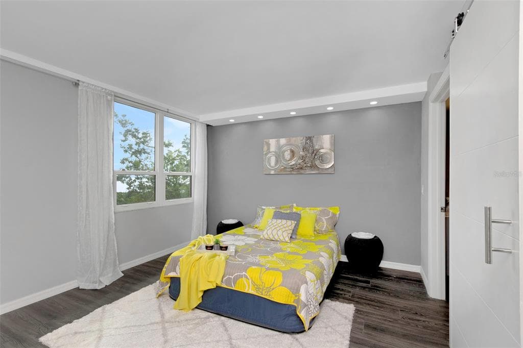 2617 COVE CAY DRIVE 404 photo 23
