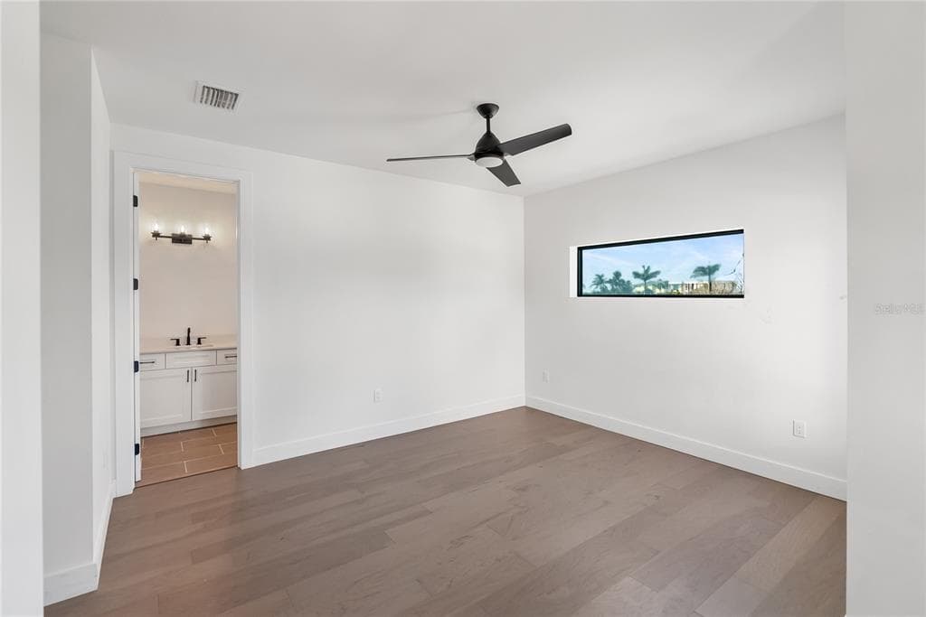 530 DE NARVAEZ DRIVE photo 22