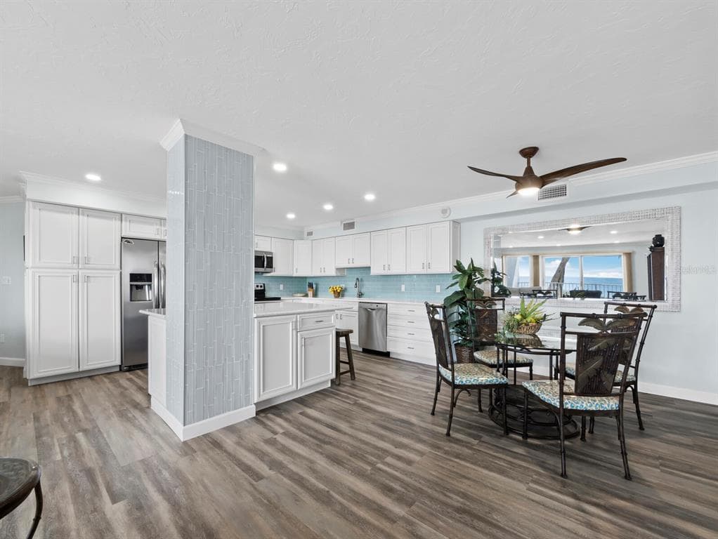 2295 GULF OF MEXICO DRIVE 23S photo 12