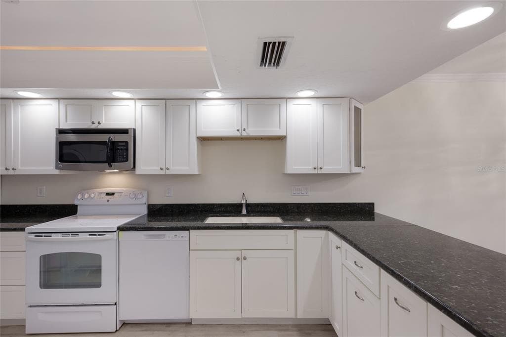 4761 INDEPENDENCE DRIVE 4761 photo 6