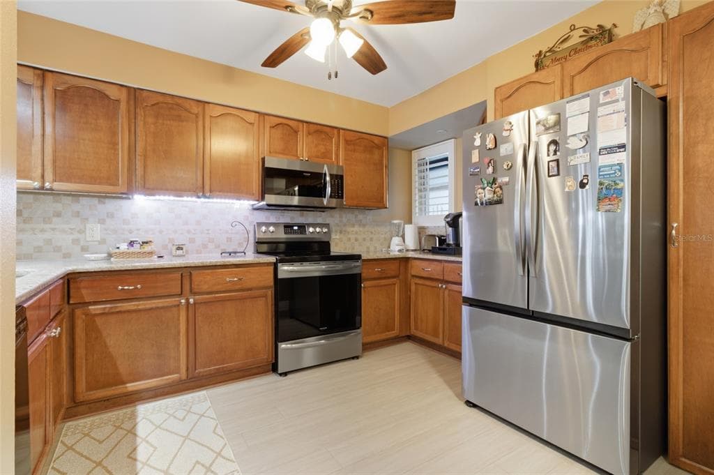 5567 SEA FOREST DRIVE 323 photo 12