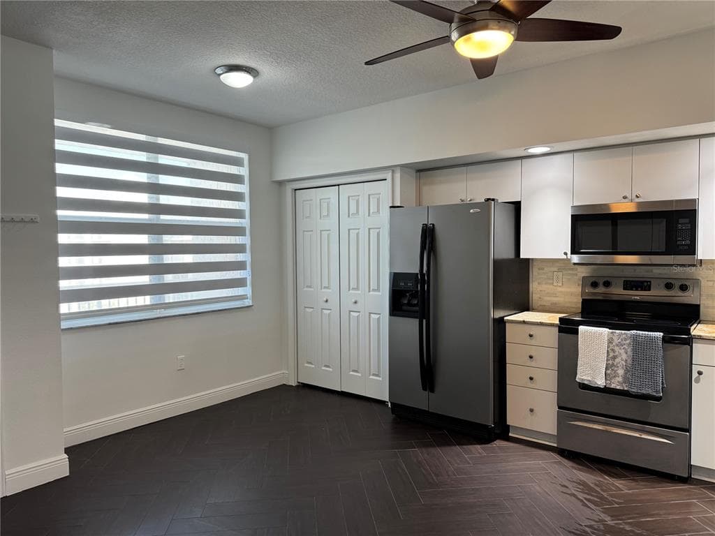 1200 COUNTRY CLUB DRIVE 2405 photo 23