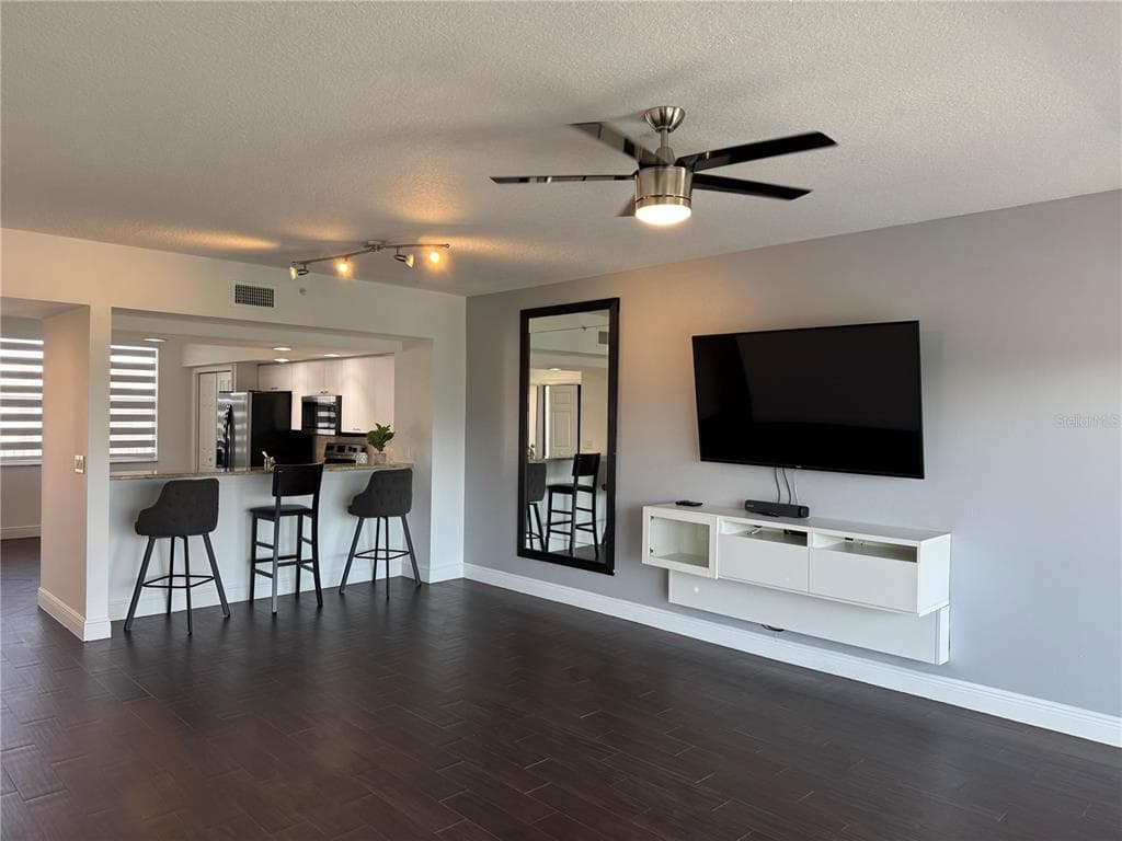 1200 COUNTRY CLUB DRIVE 2405 photo 14