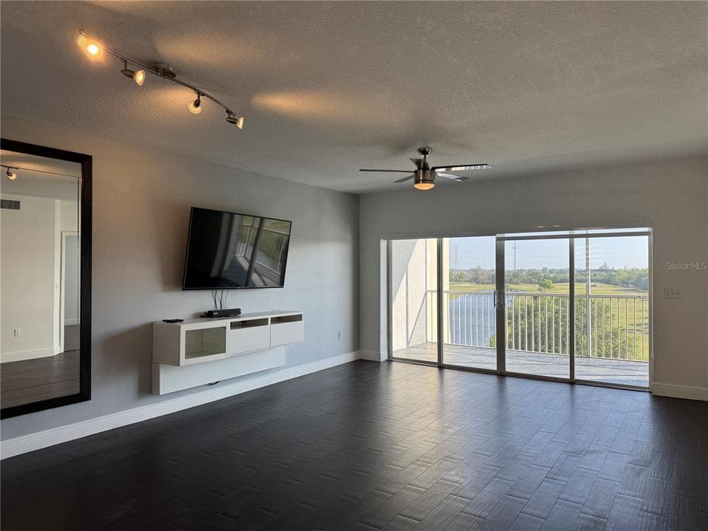 1200 COUNTRY CLUB DRIVE 2405 photo 18