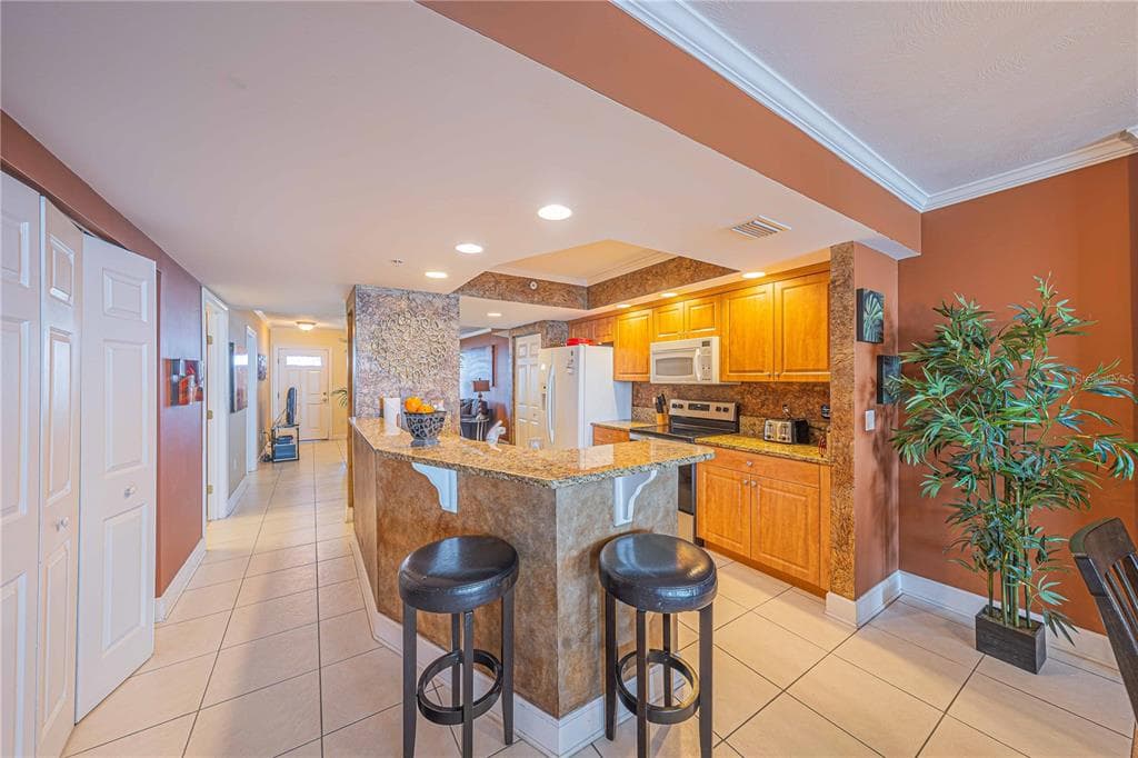 3315 S ATLANTIC AVENUE 1707 photo 9