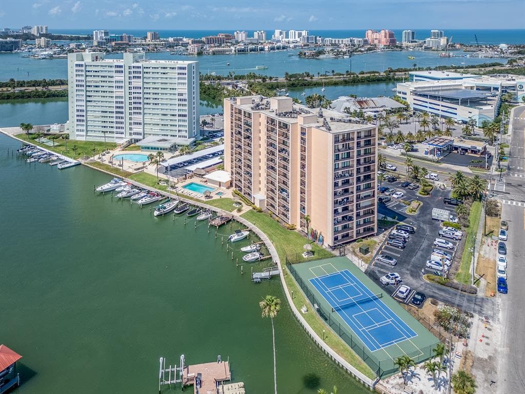 51 ISLAND WAY #1001 1