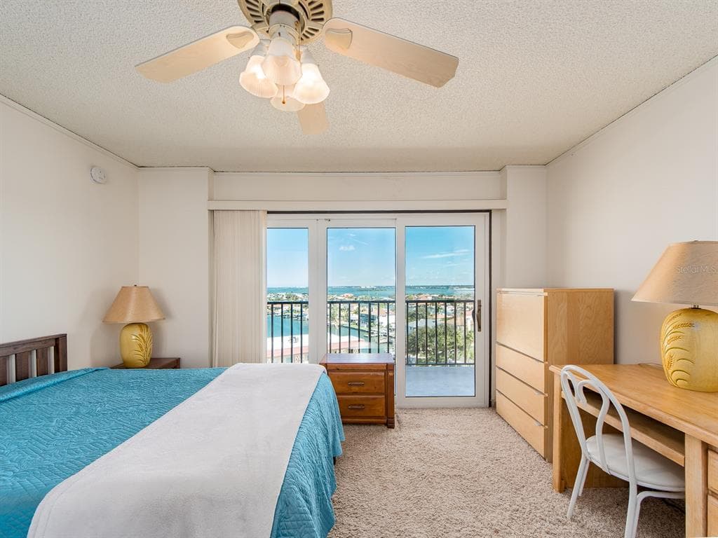 51 ISLAND WAY 1001 photo 24