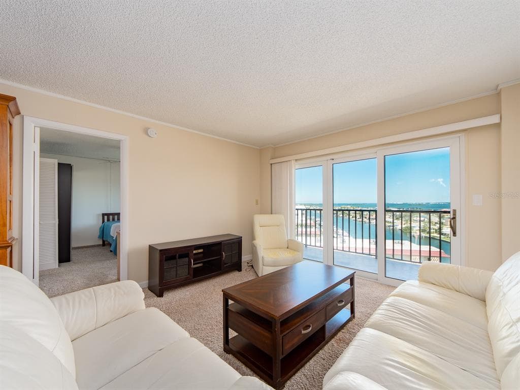 51 ISLAND WAY 1001 photo 14