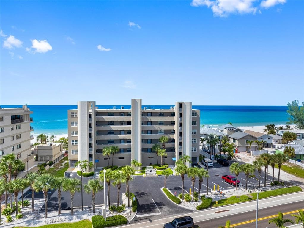 19710 GULF BOULEVARD 301 photo 2