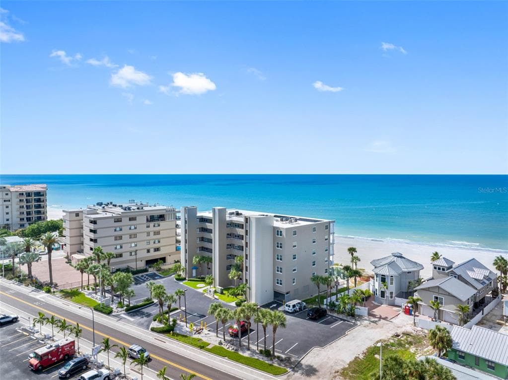 19710 GULF BOULEVARD 301 photo 6