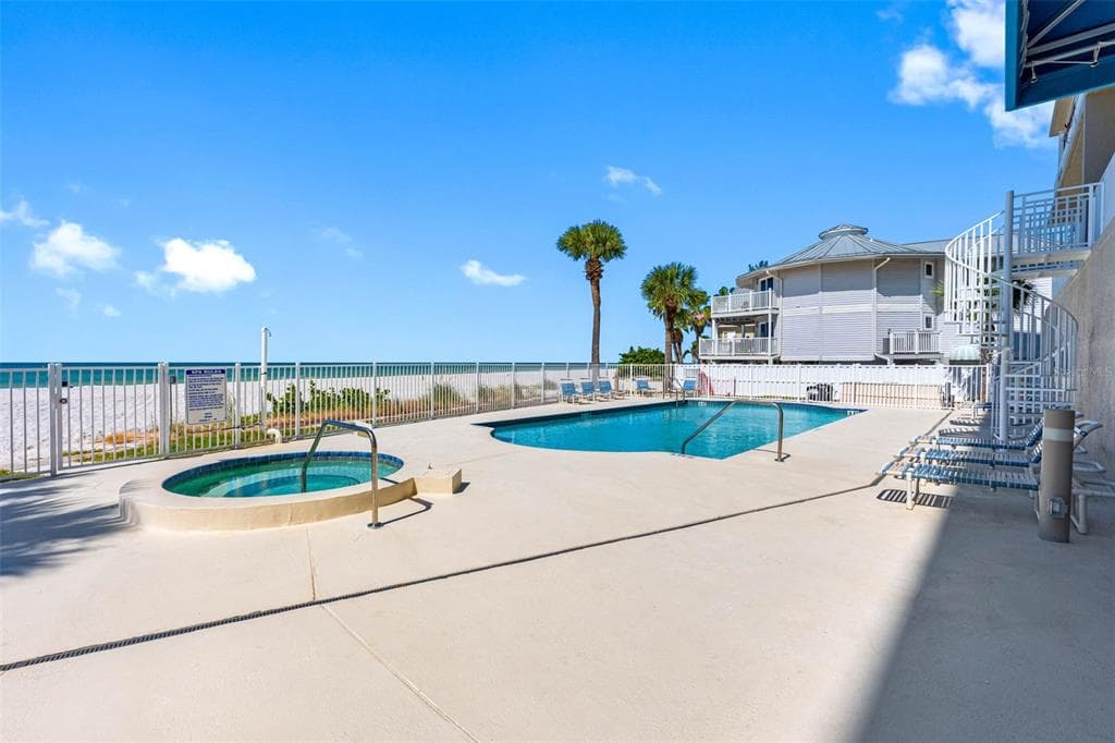 19710 GULF BOULEVARD 301 photo 12
