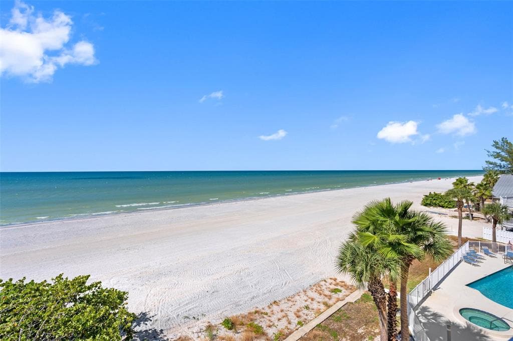 19710 GULF BOULEVARD 301 photo 9