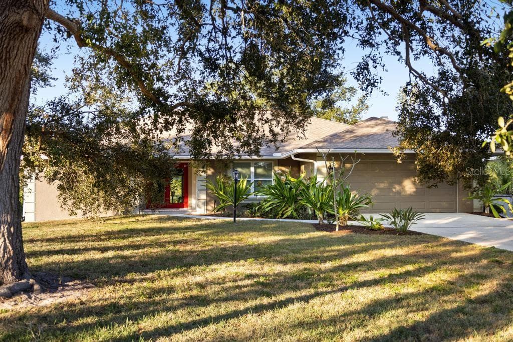 500 DONA DRIVE 3