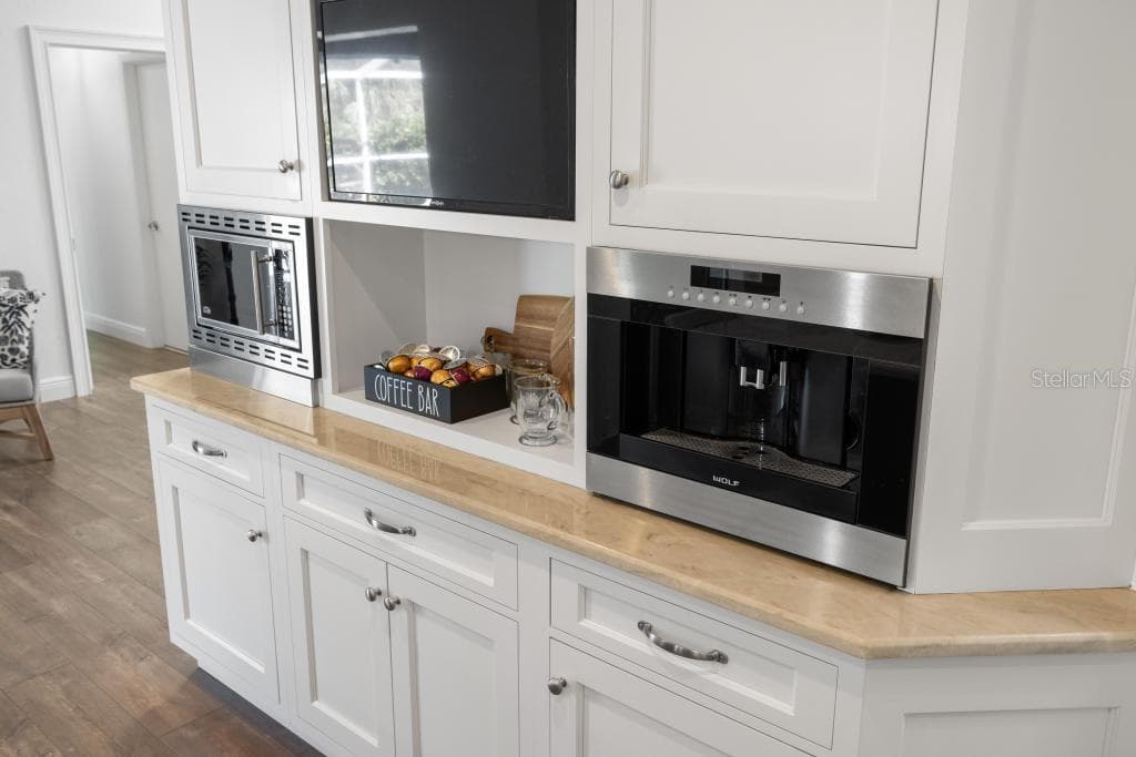 500 DONA DRIVE photo 18