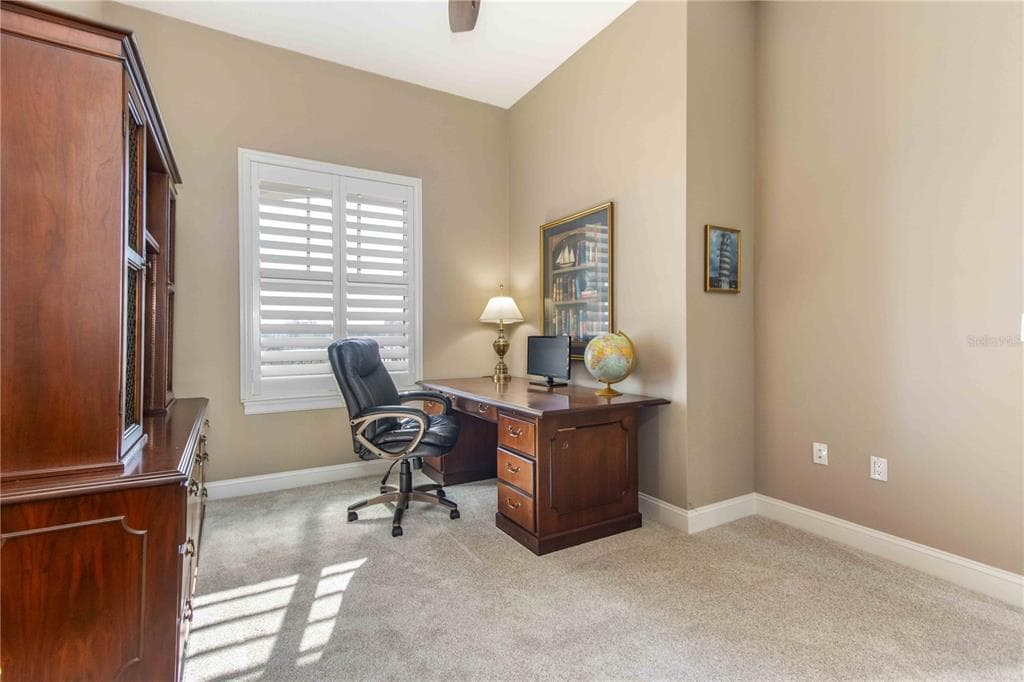 202 WINDWARD PASSAGE 603 photo 5