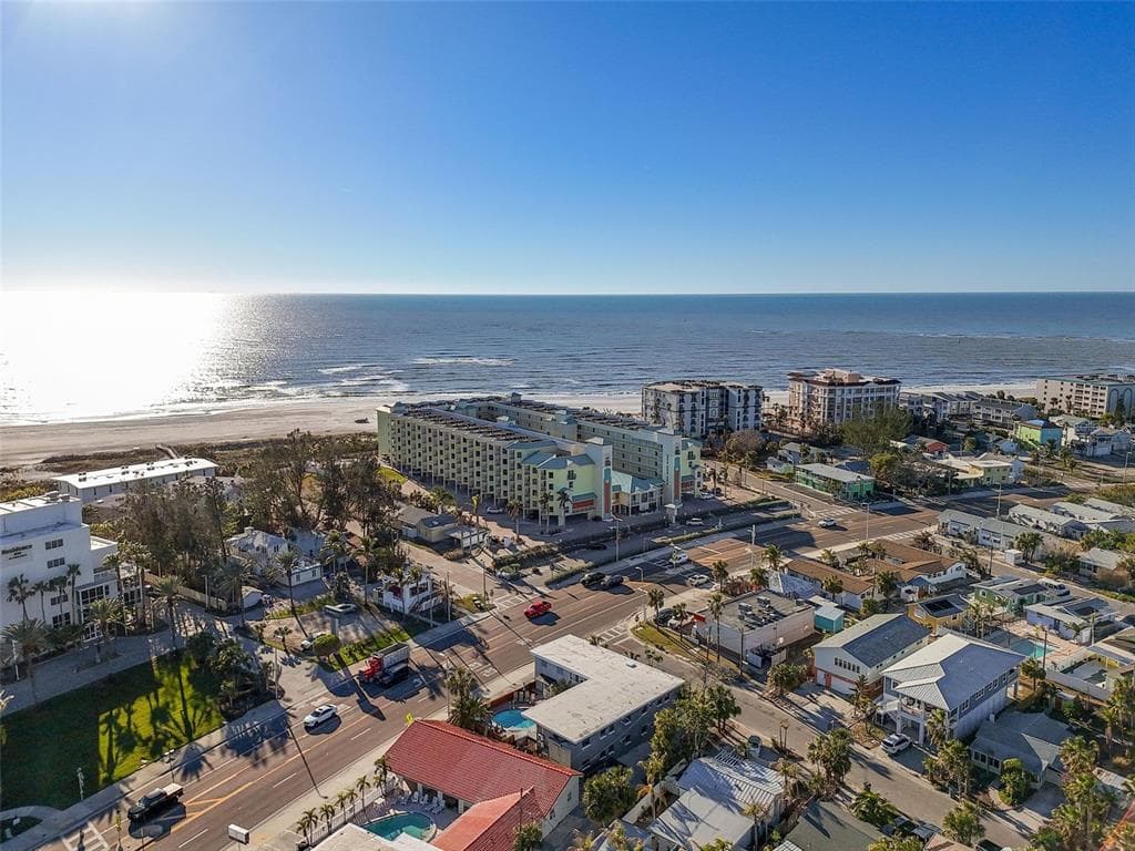 12000 GULF BOULEVARD 501-W photo 2