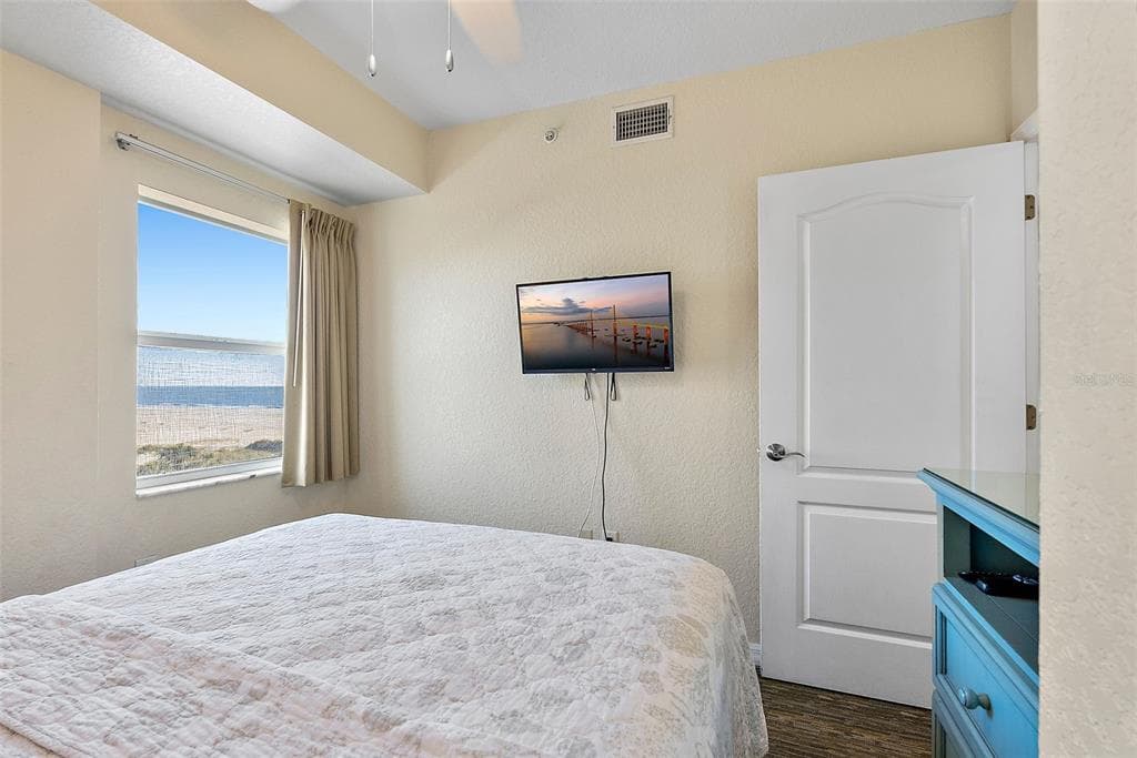 12000 GULF BOULEVARD 501-W photo 24