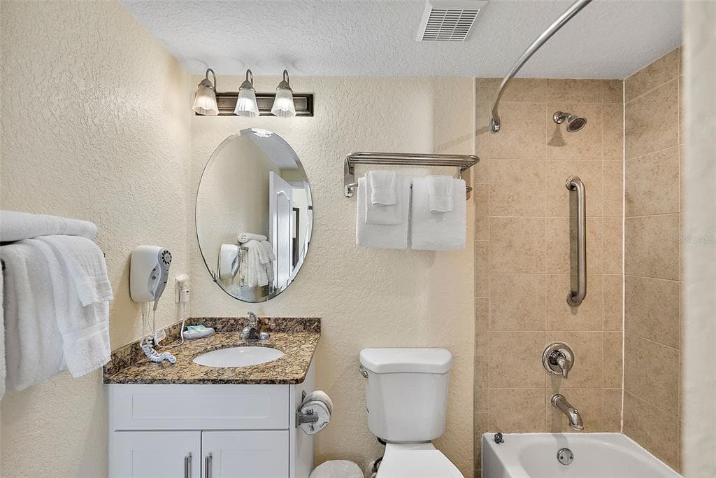 12000 GULF BOULEVARD 501-W photo 25