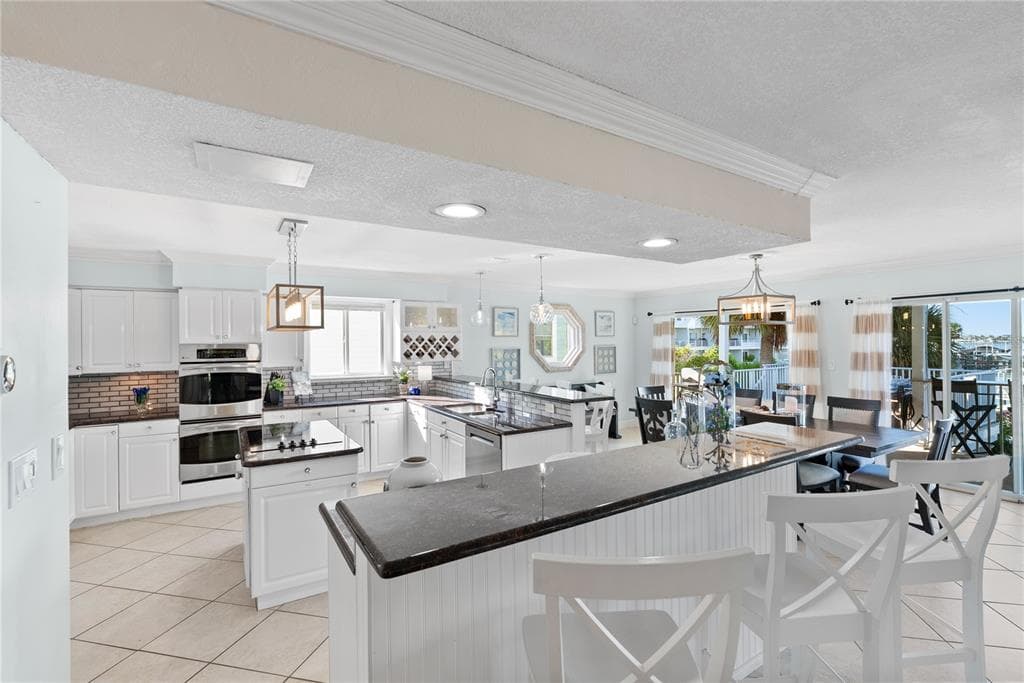 255 46TH AVENUE photo 16