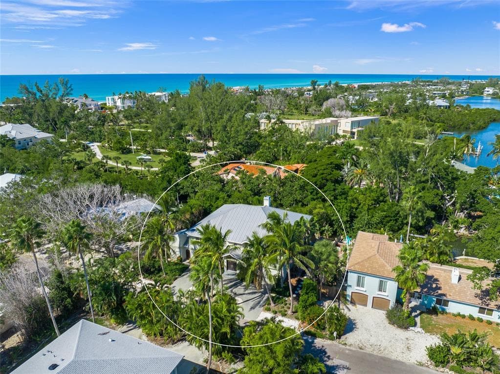 569 JUAN ANASCO DRIVE photo 8