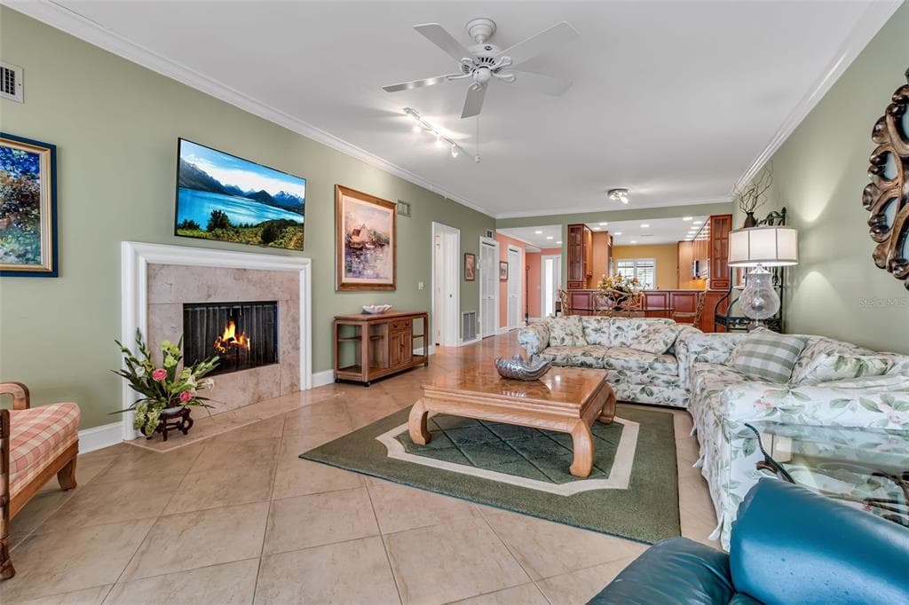 3840 MARINERS WAY 514A photo 16
