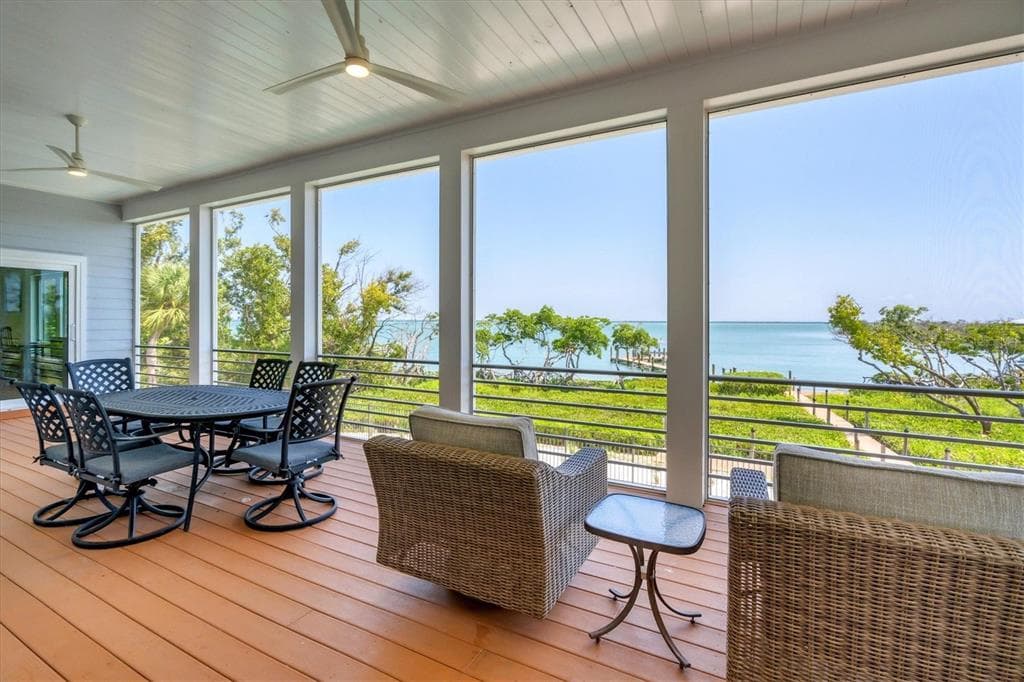 19 GROUPER HOLE DRIVE photo 5